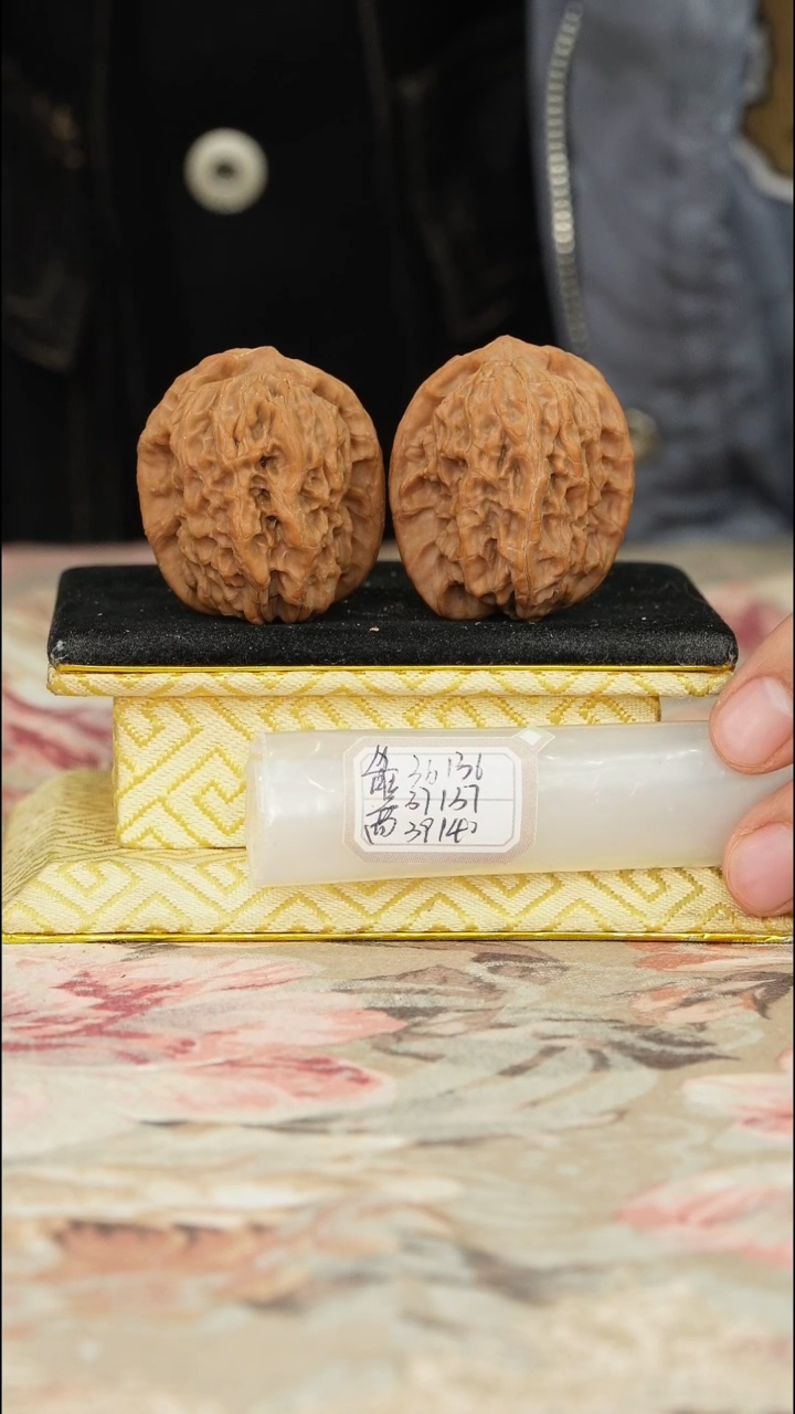 【闪购商品】文玩核桃把件非嫁接马老四