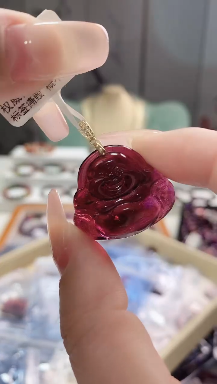 【闪购商品】碧玺佛公吊坠未镶嵌多人多样性发其一