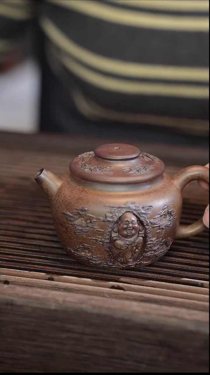 茶壶紫砂巨轮佛 180cc