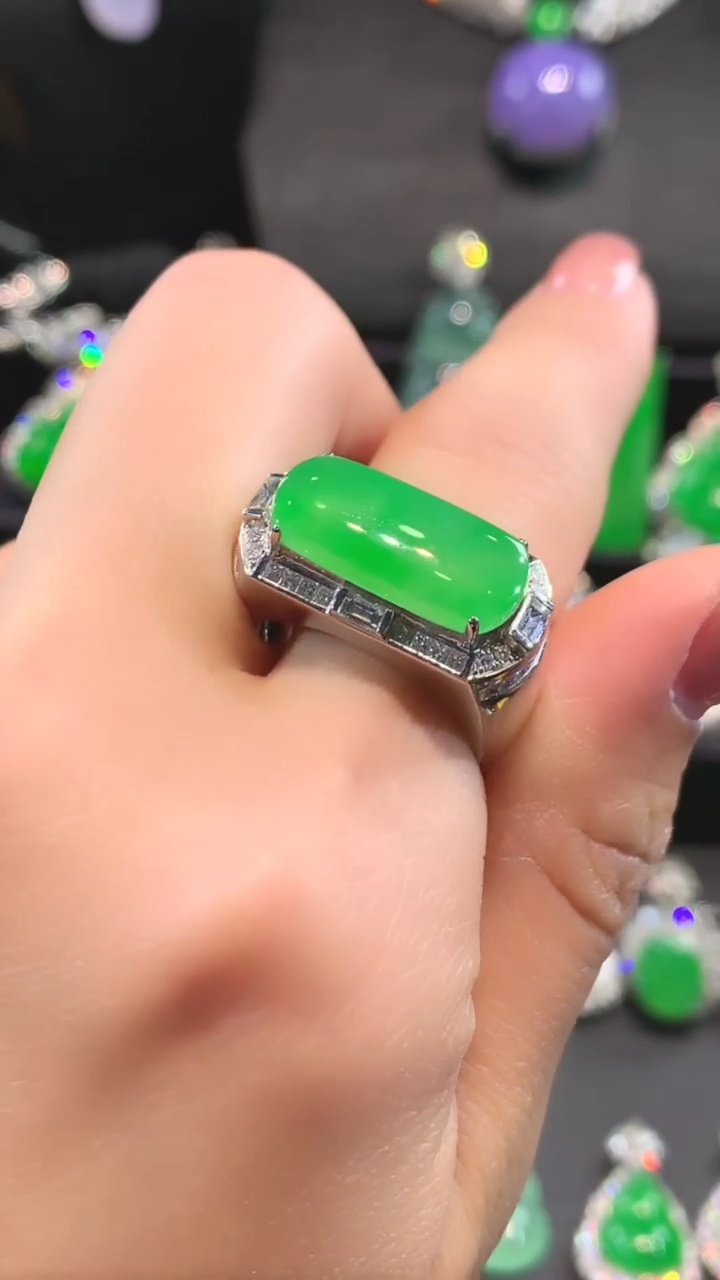 【闪购商品】翡翠戒指18K金镶嵌戒指