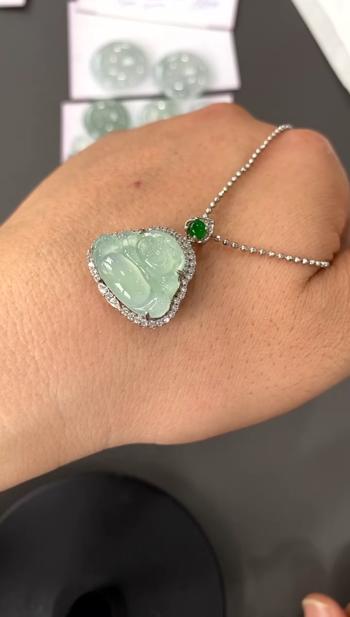 【闪购商品】翡翠吊坠(赠链)银S925镶嵌买断价