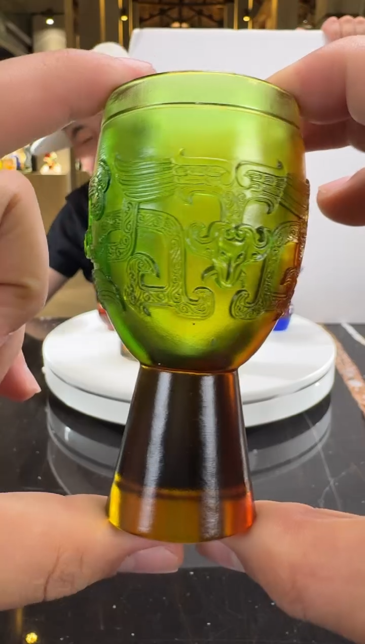 摆件双龙纹小酒杯