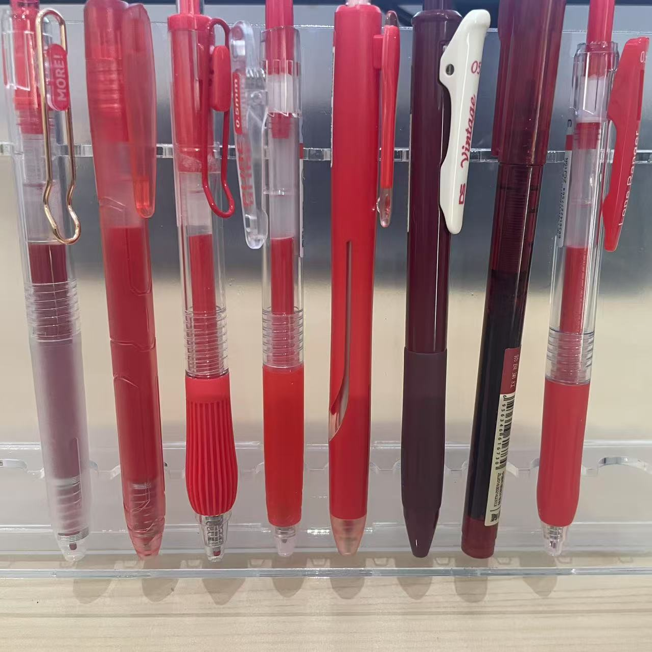 红色中性笔8只装