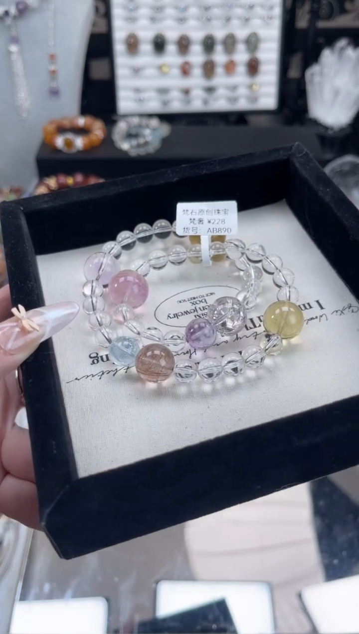 【闪购商品】水晶手链未镶嵌天然水晶 多样性发货