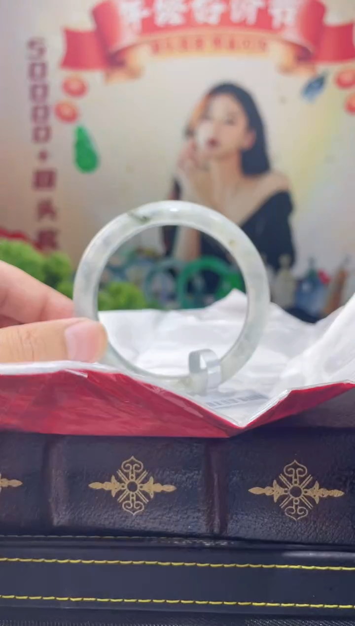 【闪购商品】翡翠手镯未镶嵌4手镯