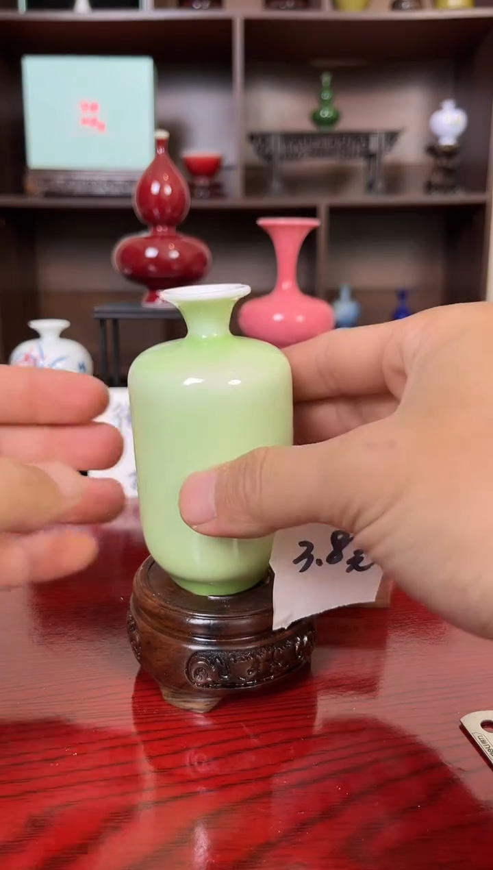 摆件瓷12.10晚小花瓶摆件（手工制品默认微瑕）底部开裂37