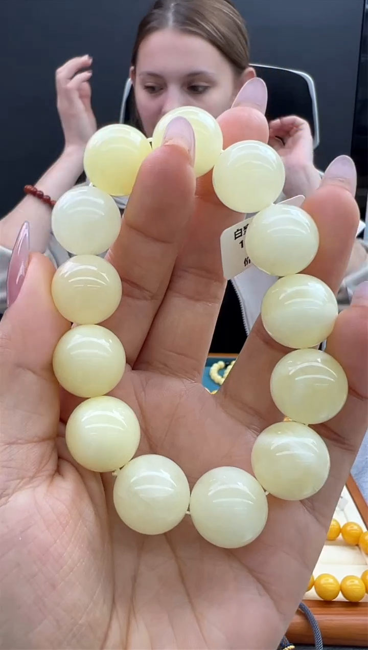 【闪购商品】琥珀手串未镶嵌668秒拍号