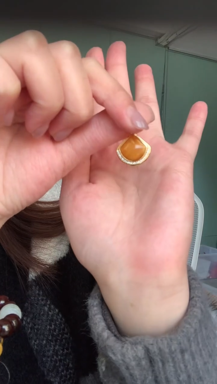 【闪购商品】蜜蜡颈饰未镶嵌蜜蜡挂件F561多样性发一