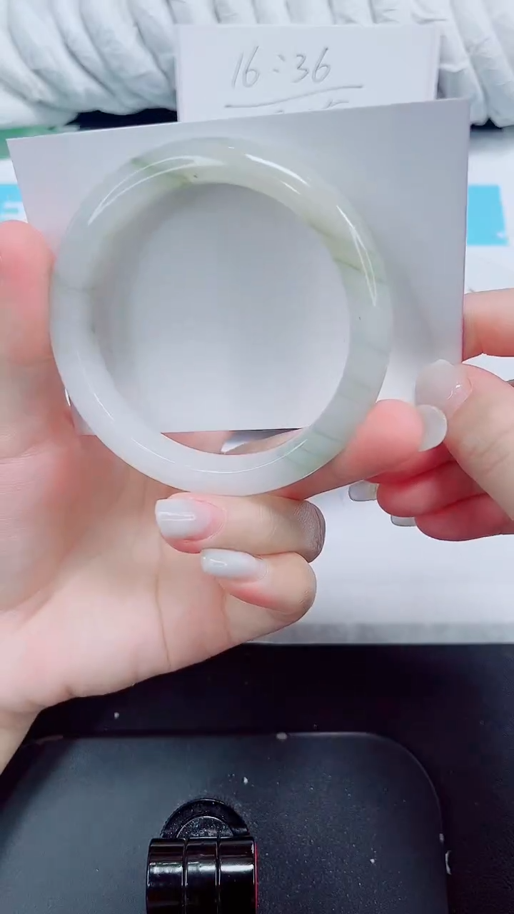 石英质玉手镯未镶嵌43/58