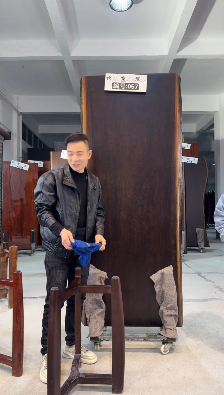 木（非红木类）田**业057刚果黑檀210*85*86*8.1