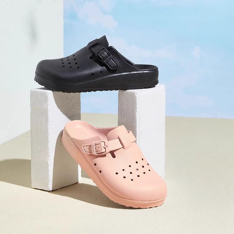 Skechers斯凯奇夏季女鞋经典平底洞洞鞋包头111090