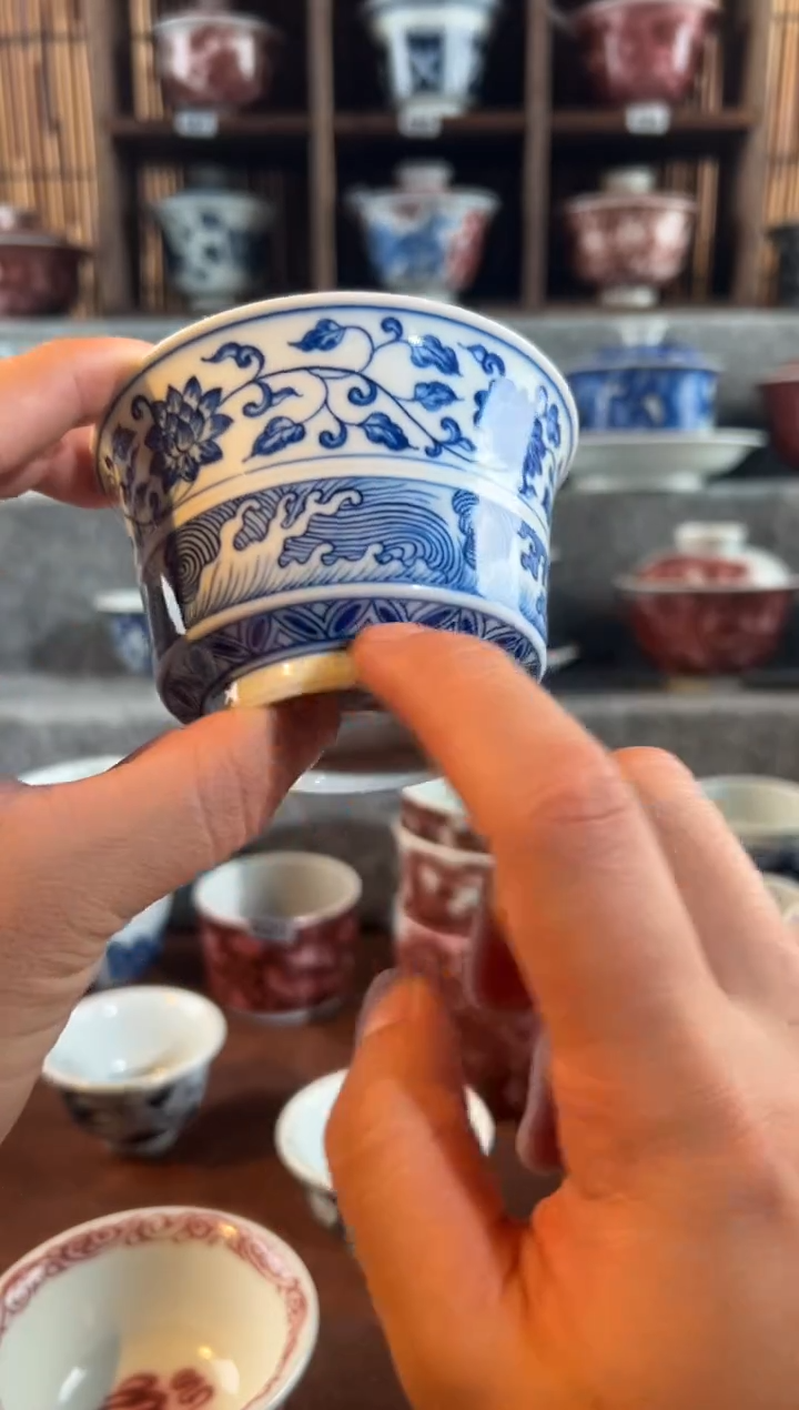 【闪购商品】天a079禄言瓷缠枝哈爱谁盖碗