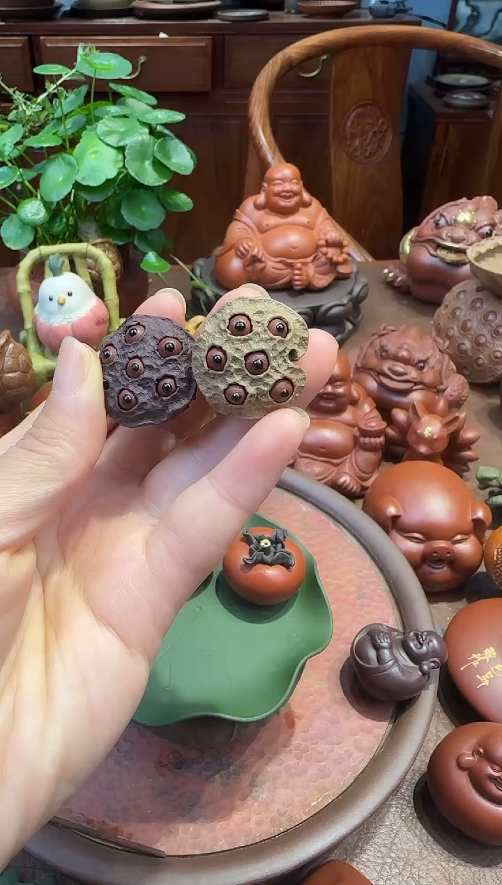 紫砂茶宠紫泥小莲子