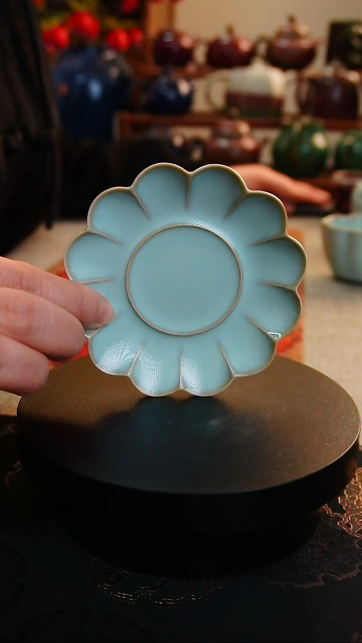 【闪购商品】瓷片汝瓷花口杯托