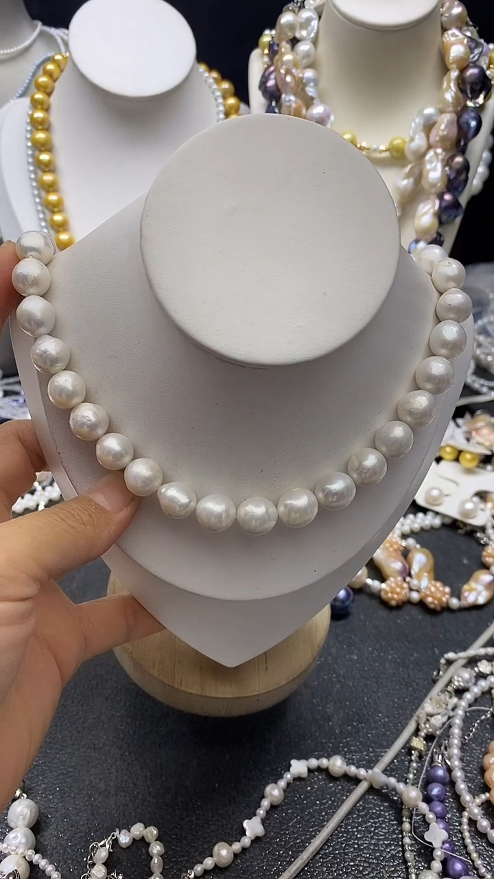 颈饰未镶嵌淡水珍珠多人