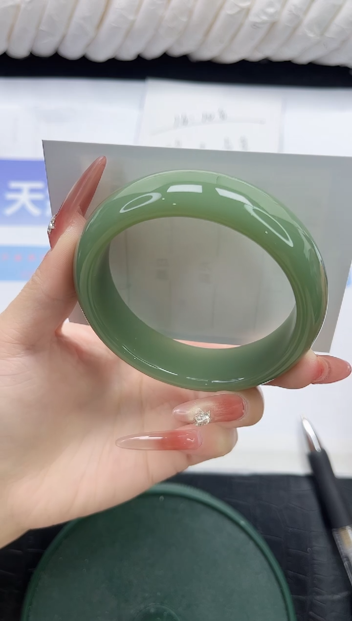 未镶嵌手镯石英质玉6-56.6