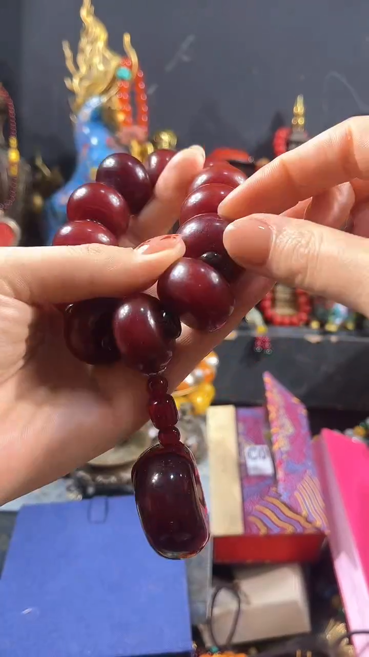 【闪购商品】蜜蜡手串未镶嵌【闪购商品】大红蜜蜡手串124836