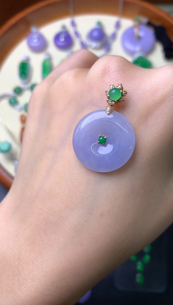 【闪购商品】翡翠吊坠(赠链)18K金镶嵌吊坠