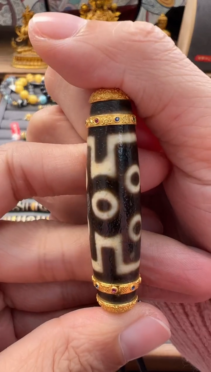 【闪购商品】玛瑙挂件18K金镶嵌吊坠