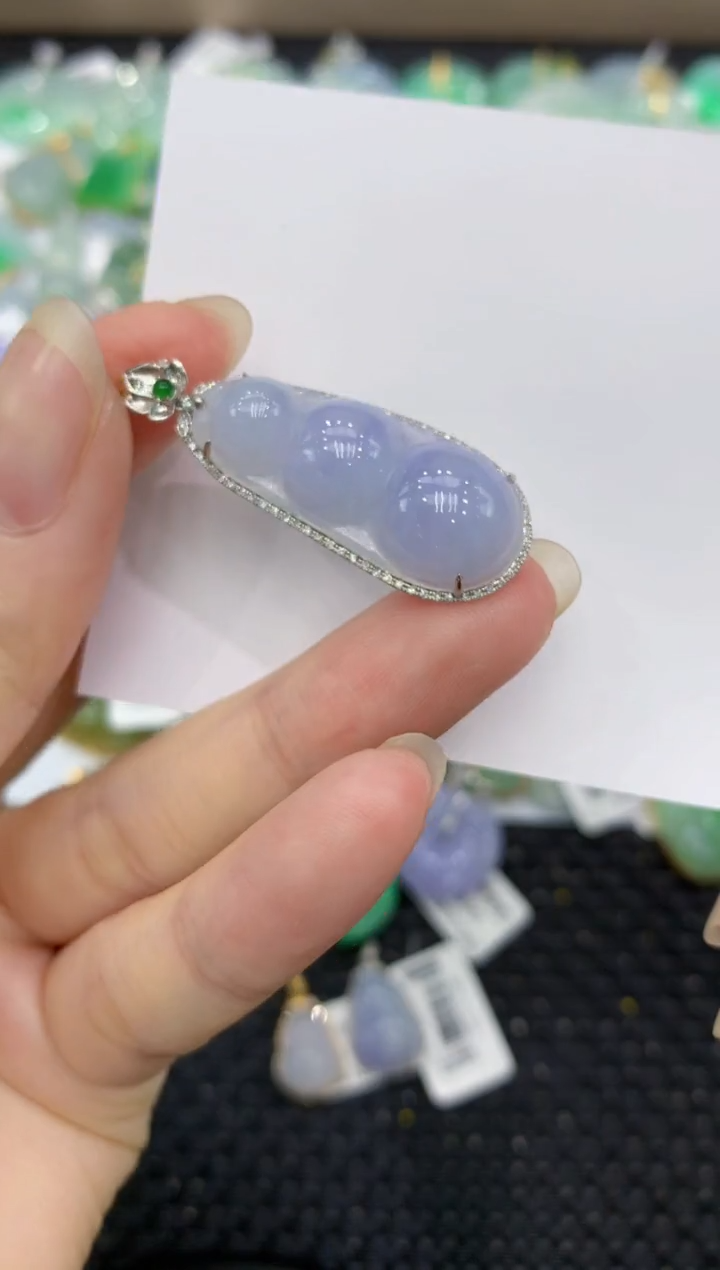 【闪购商品】翡翠颈饰18K金镶嵌8888888888