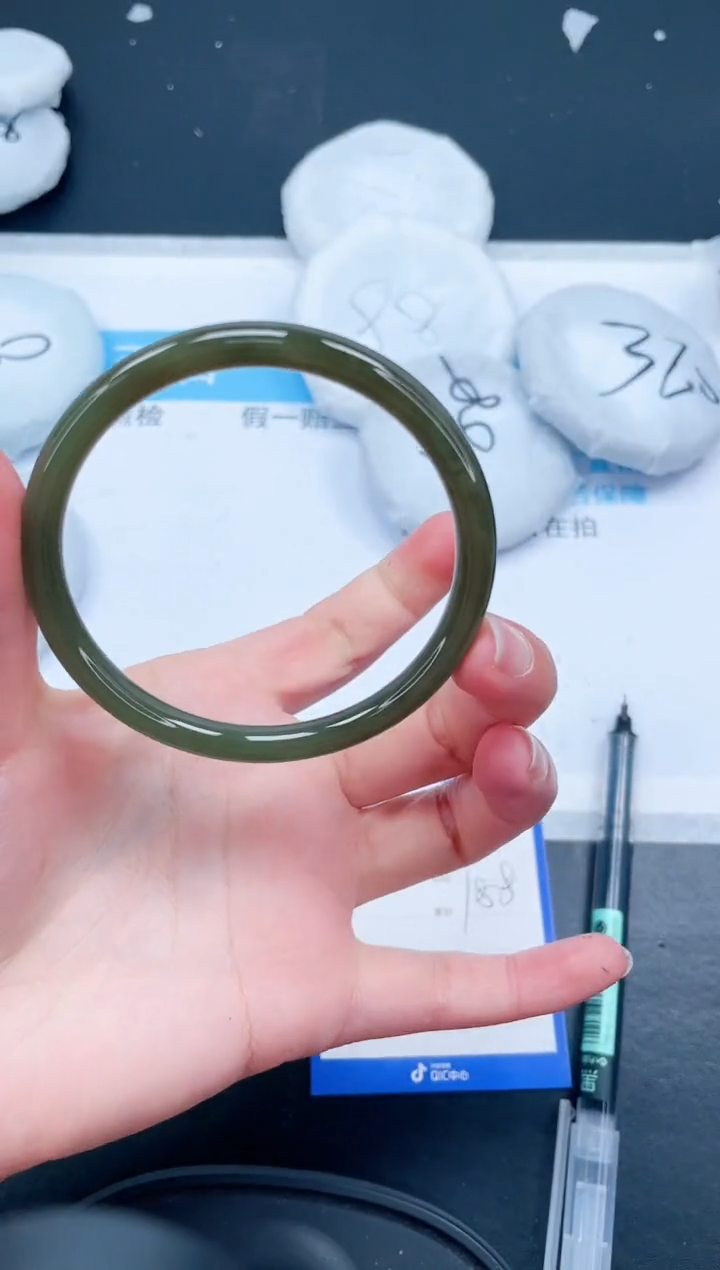 【闪购商品】和田玉手镯未镶嵌506-60.3