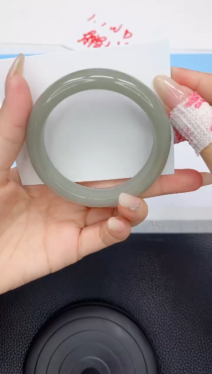 石英质玉手镯未镶嵌73-57.3