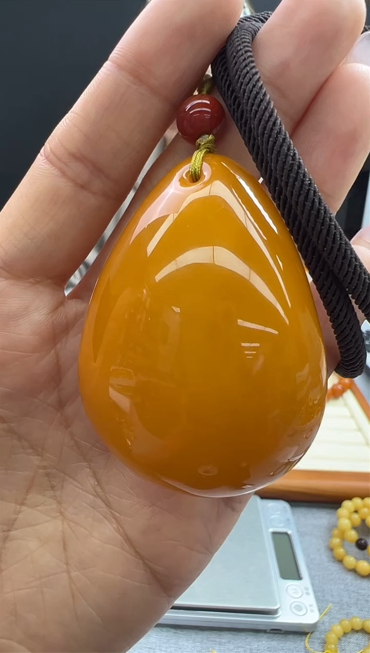 【闪购商品】琥珀颈饰未镶嵌34秒拍号