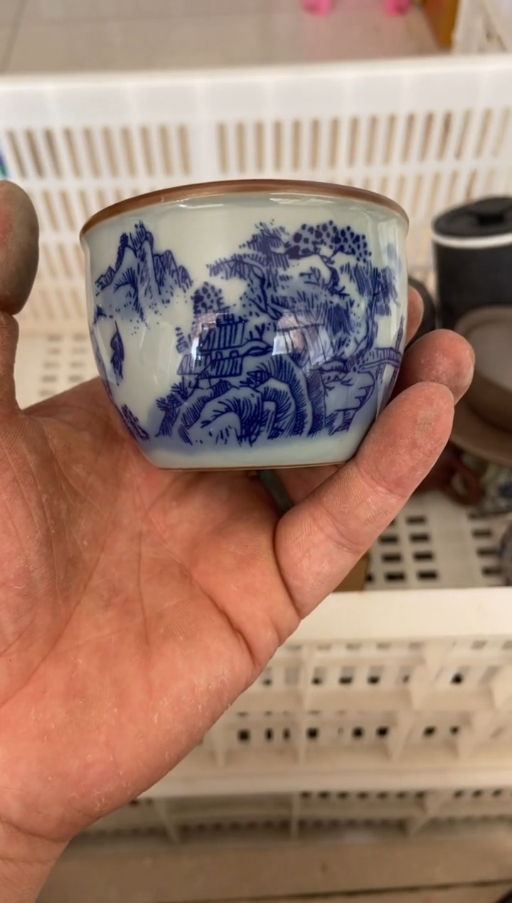 杯无运费险有瑕疵的摄影的产品有使用过的痕迹有点脏介意勿拍