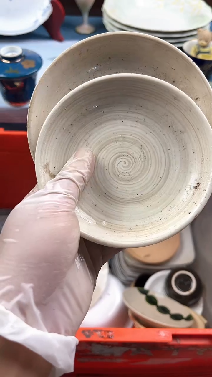 瓷片小*人英哥瓷器满19.9包邮