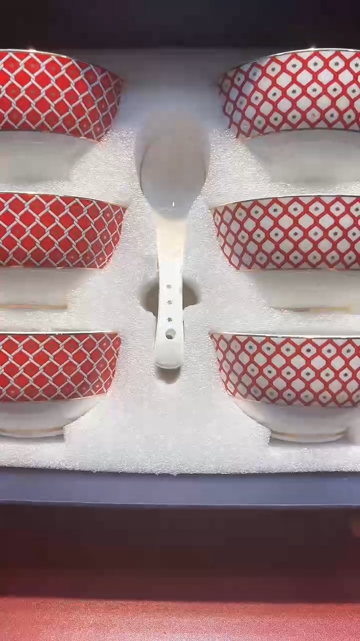 【闪购商品】瓷片锅碗瓢盆一件不剩