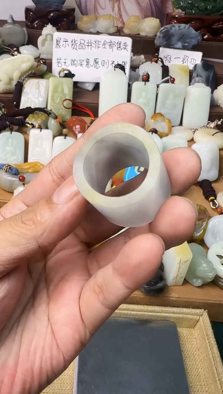 【闪购商品】和田玉颈饰未镶嵌扳指