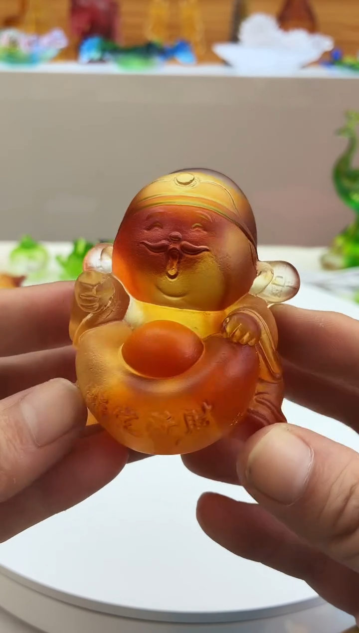 手工艺品琉璃琥珀色小财神茶宠摆件
