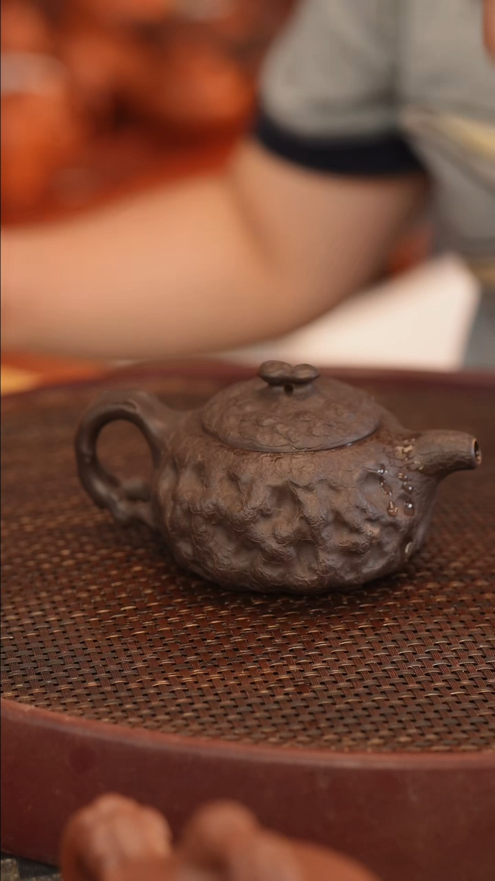 茶壶紫砂原矿手工制作200cc 黑泥 供春 