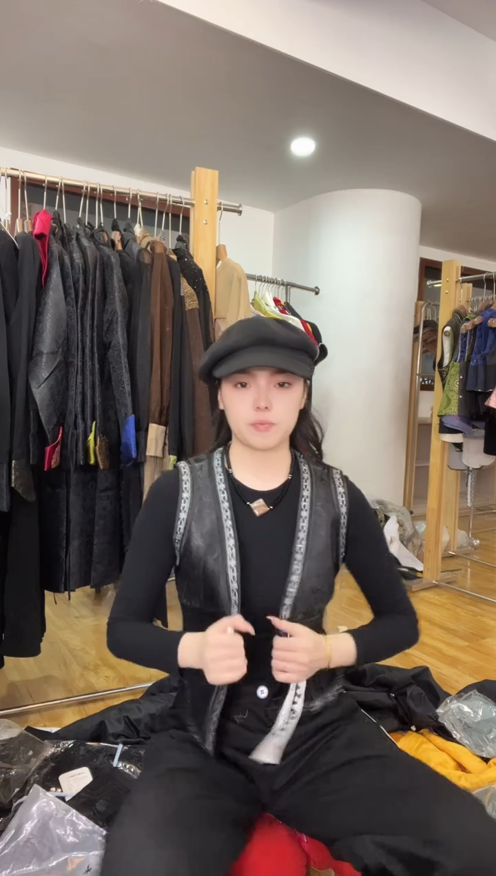 M码       90-105斤  马甲