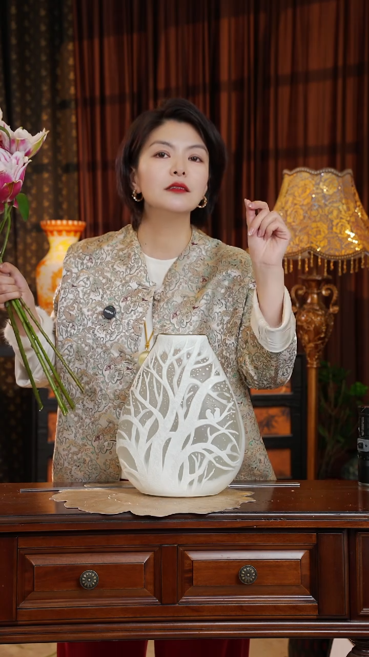 琉璃梅*巾雕刻B348.。。。