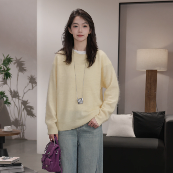 【素典上新】极简风~25年流行针织毛衫慵懒随意圆领长袖女上衣