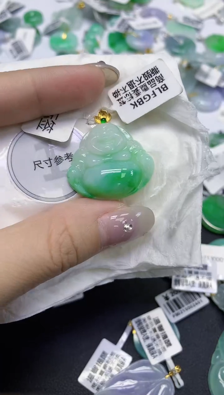 颈饰18K金镶嵌翡翠天然缅甸翡翠A货百元以上9元证书费自理