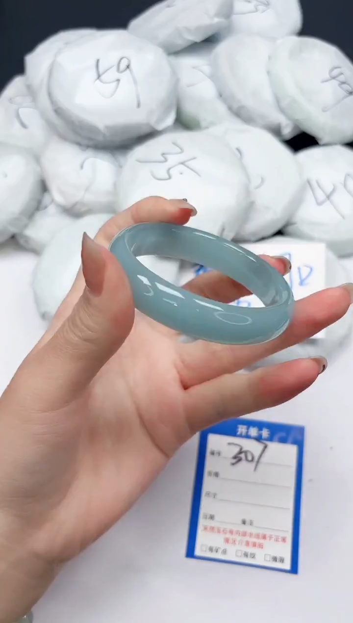 未镶嵌手镯石英质玉307/54.9