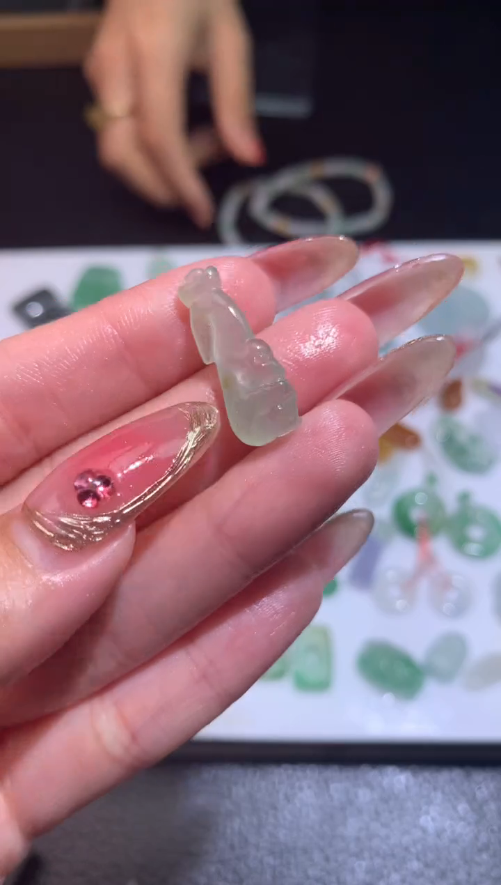 【闪购商品】定制翡翠未镶嵌毛货