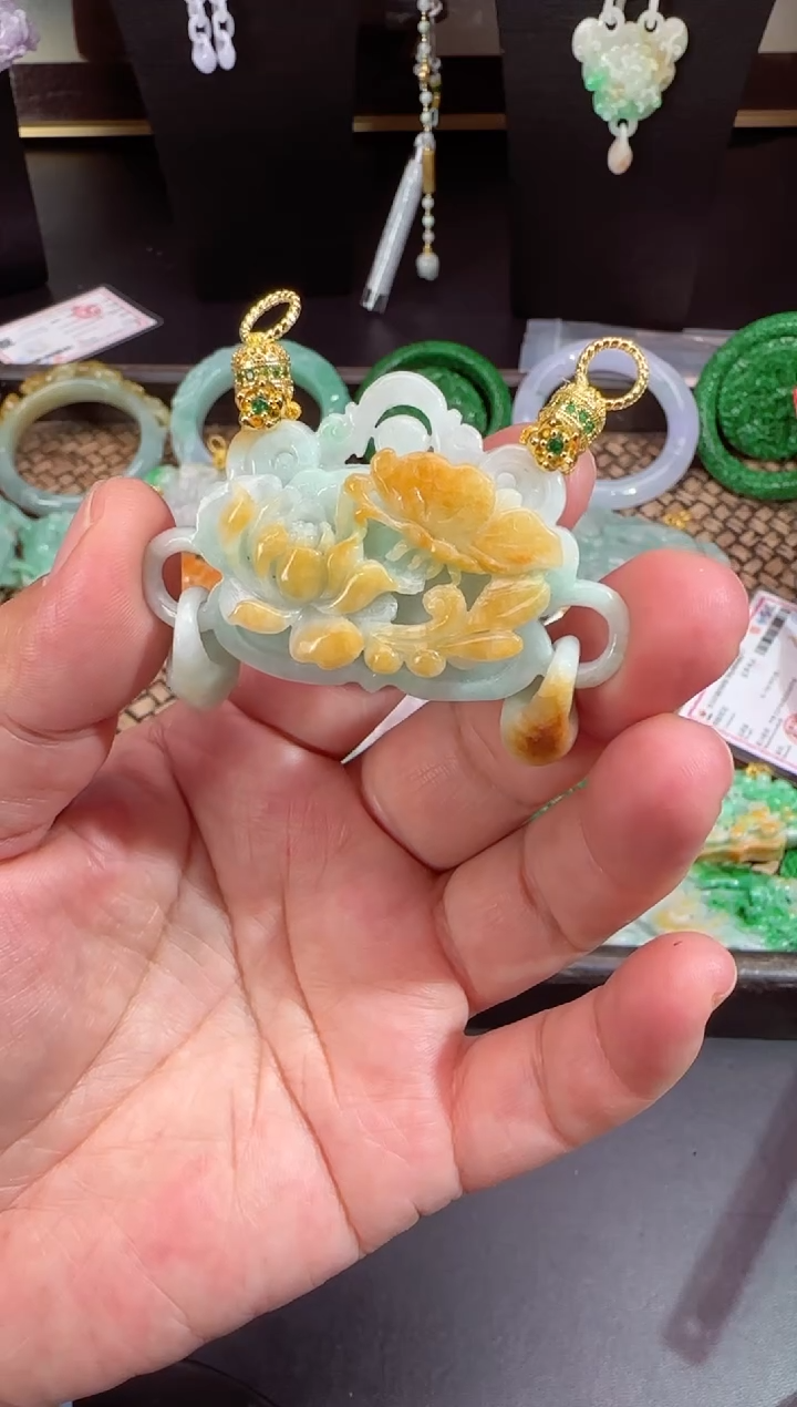 【闪购商品】翡翠颈饰未镶嵌牌子