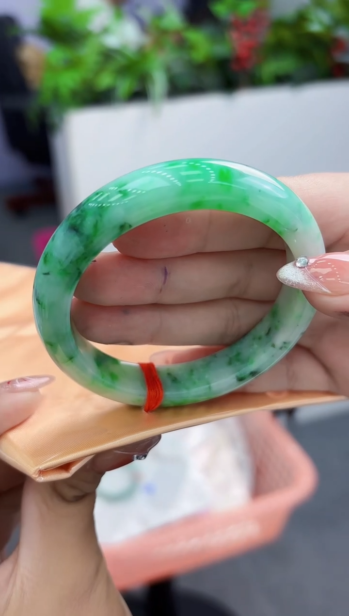 【闪购商品】翡翠手镯未镶嵌翡翠手镯