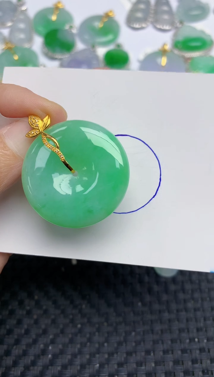 颈饰18K金镶嵌翡翠天然缅甸A货翡翠百元以上9元证书费自理