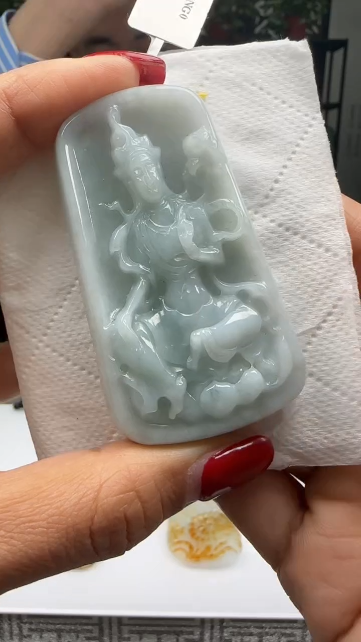 【闪购商品】翡翠颈饰未镶嵌天然翡翠A货吊坠