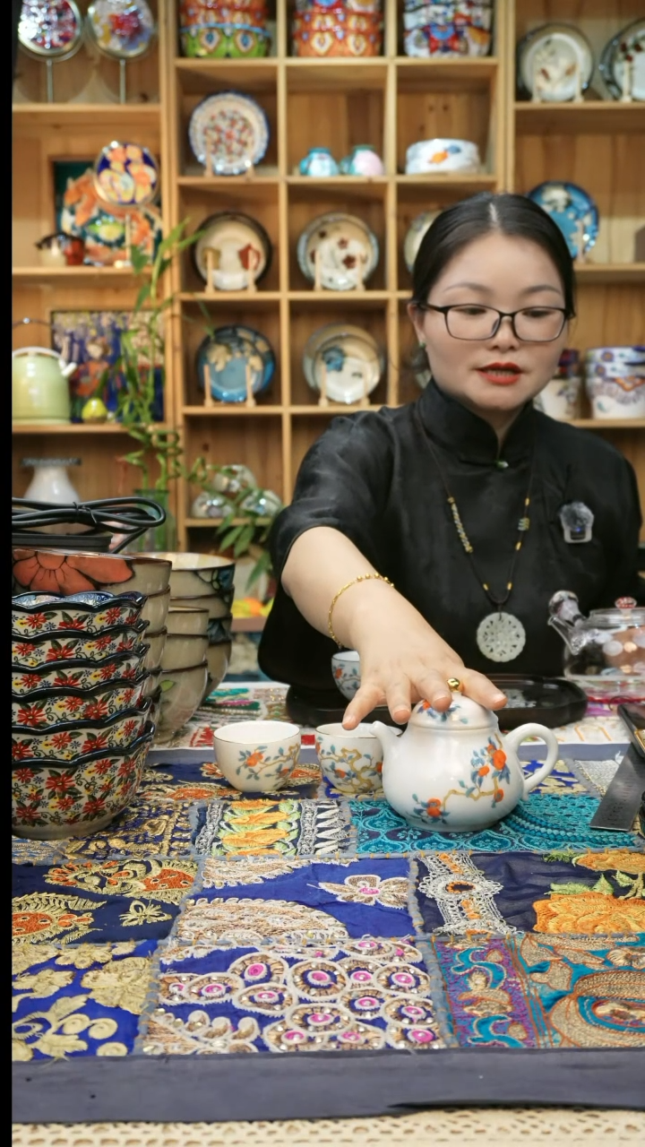 瓷片小可高温瓷餐具一壶两个杯子