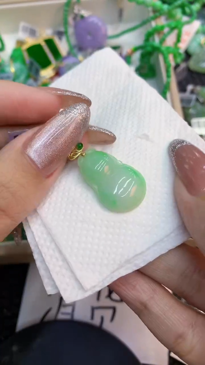 颈饰未镶嵌翡翠1