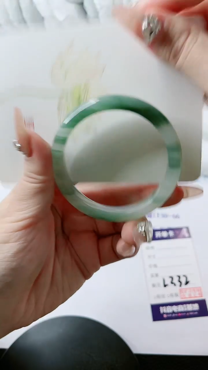 【闪购商品】石英质玉手镯未镶嵌多样性发货L332