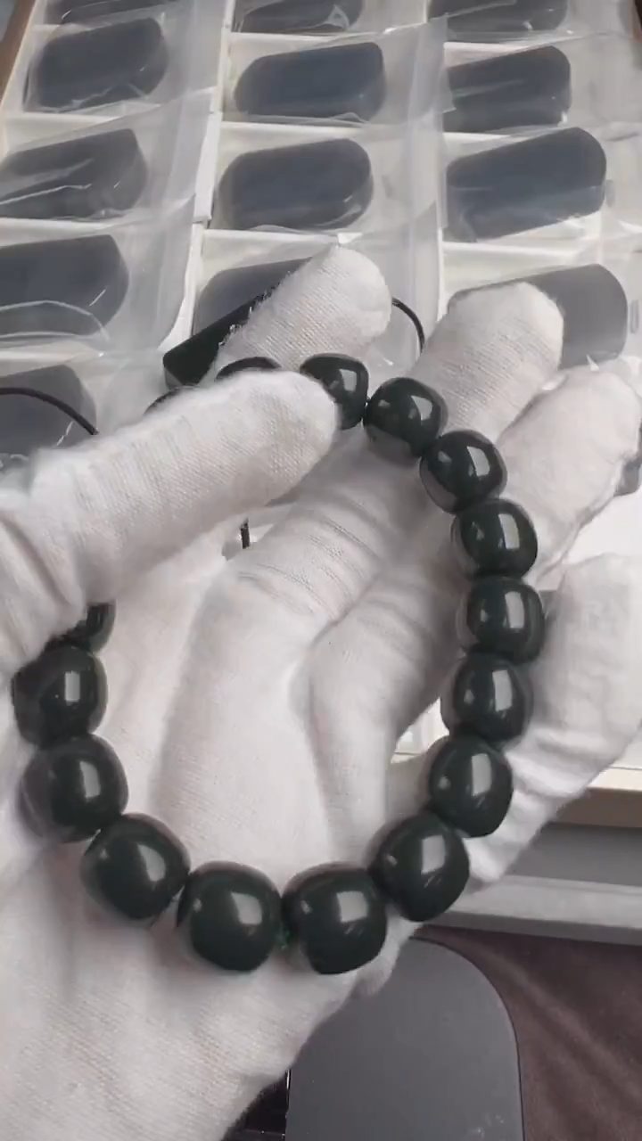 未镶嵌手串和田玉玉****义沙枣青手串