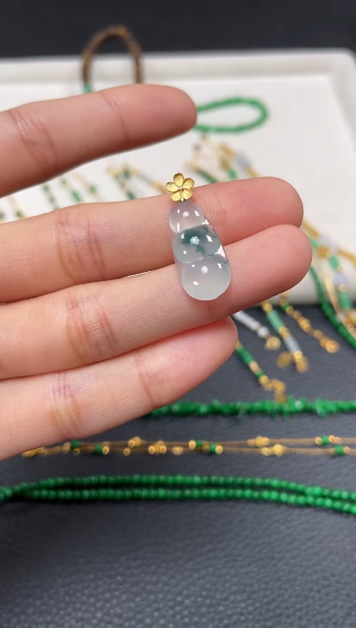 【闪购商品】翡翠吊坠(不含链)18K金镶嵌一个  JK719