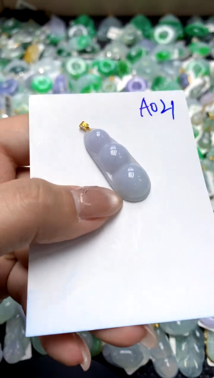 【闪购商品】翡翠颈饰18K金镶嵌1111111111111111