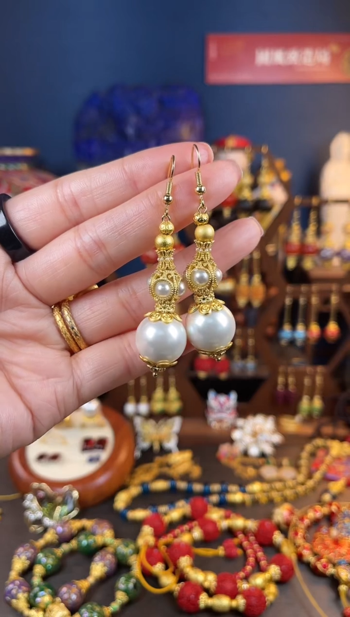 【闪购商品】臣妾做不到款耳钩